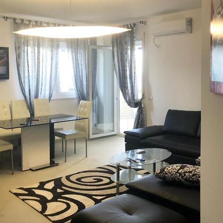 Vale House Holiday Apartment Vlorë Eksteriør bilde