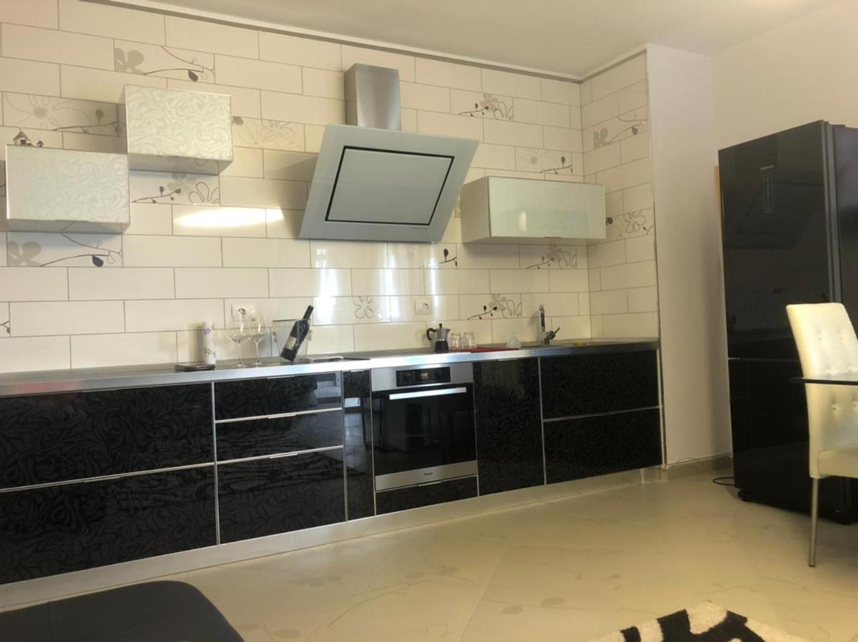 Vale House Holiday Apartment Vlorë Eksteriør bilde